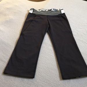 Lululemon Athletica Yoga Pant- Like New!